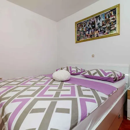 In 5468 Apartment Crikvenica